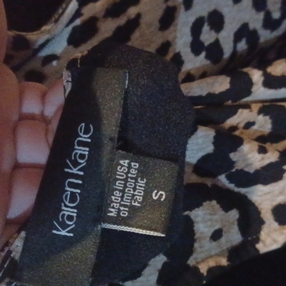 Karen Kane dress leopard print spandex blend size small with pockets! - Picture 7 of 10